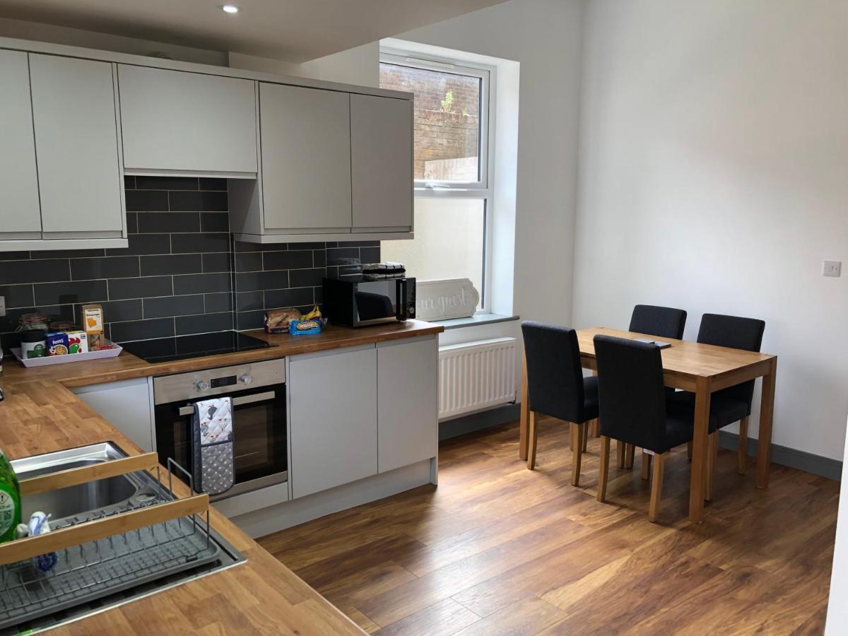 The Moo House 2 Bed Property - Stayseekers Salisbury Eksteriør bilde